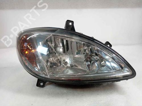 Used Right headlight MERCEDES-BENZ VITO / MIXTO Van (W639) 111 CDI (639.601, 639.603) (116 hp) 26021011