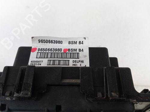Fuse box TOYOTA AURIS (_E15_)  | BP24593528E1 