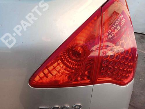 Used Right tailgate light Right tailgate light PEUGEOT 3008 I MPV (0U_) 1.6 HDi (112 hp) 10740476 10740476