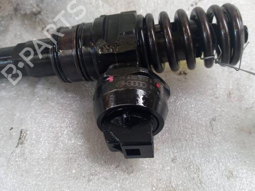 Injector AUDI A4 B7 Avant (8ED) 2.0 TDI quattro | BP24437549M100 