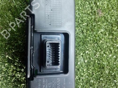 Switch KIA STONIC (YB) 1.0 T-GDi | BP8411824I30 