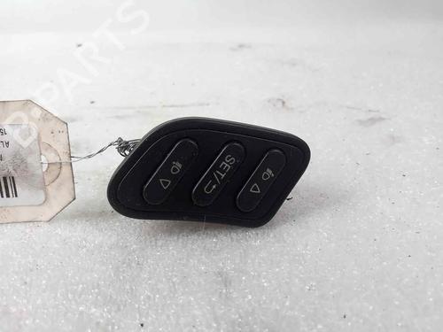 Used Headlight switch ALFA ROMEO GIULIETTA (940_) 1.4 BiFuel (940FXA1A, 940FXT1A) (120 hp) 18159364