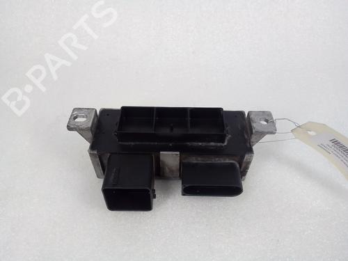 Used Electronic module RENAULT FLUENCE (L3_) 1.5 dCi (L30D, L30L, L306, L33F, L33L, L33M, L33V, L33W) (110 hp) 10006303