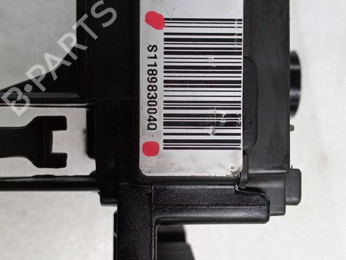 Fuse box CITROËN C4 Coupe (LA_) 1.6 HDi | BP23272272E1