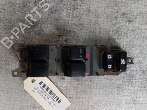 Used Left front window switch TOYOTA YARIS (_P13_) 1.5 Hybrid (NHP130_) (101 hp) 28320218