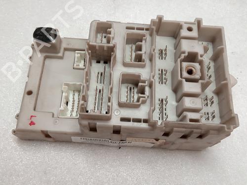 Zekeringkast TOYOTA RAV 4 II (_A2_) 2.0 4WD (ACA21, ACA20) (150 hp) 15128187