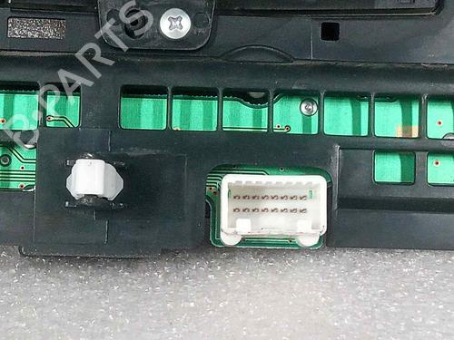 Radio MITSUBISHI LANCER VIII Sportback (CX_A) 2.0 DI-D (CX8A) | BP18876773E6 