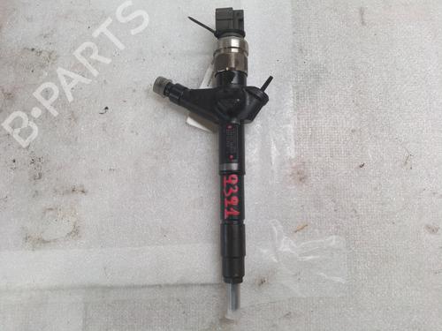 Used Injector NISSAN ALMERA II Hatchback (N16) [2000-2025]  30489681