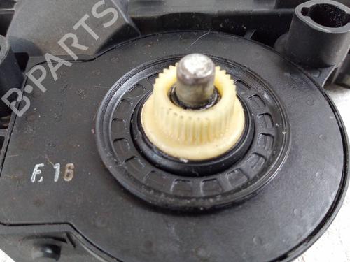 Left front window motor AUDI A4 B7 (8EC) 2.5 TDI | BP27206942E21 