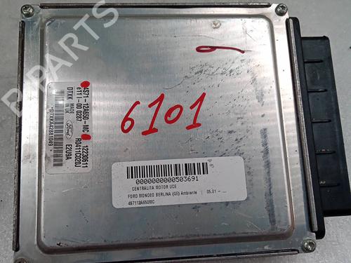 Used Engine control unit (ECU) FORD MONDEO III (B5Y) 2.0 TDCi (130 hp) 17950675