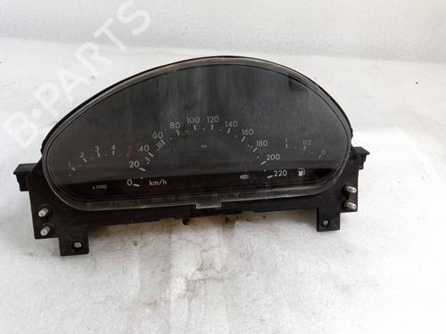 Used Instrument cluster Instrument cluster MERCEDES-BENZ A-CLASS (W168) A 160 CDI (168.007) (60 hp) 32721905 32721905