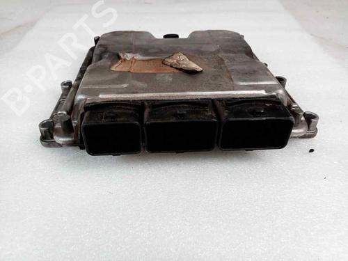 Engine control unit (ECU) RENAULT SCÉNIC I MPV (JA0/1_, FA0_)  | BP22802736M57 