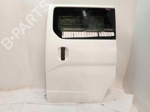 Used Left slide door NISSAN NV200 / EVALIA Bus 1.5 dCi 90 (M20, M20M) (90 hp) 22923485