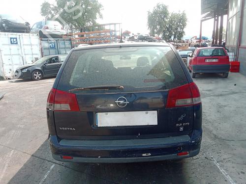 Fuse box OPEL VECTRA C Estate (Z02) 2.2 DTI (F35) | BP15710453E1 