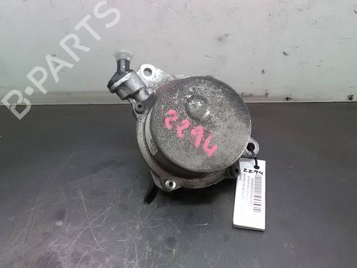 Used Vacuum pump BMW 3 (E90) 320 d (163 hp) 8077180