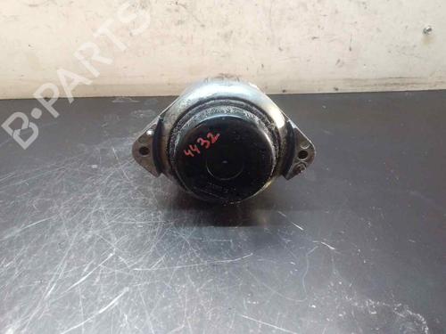 Used Engine mount BMW 3 (E90) 320 d (163 hp) 8946428