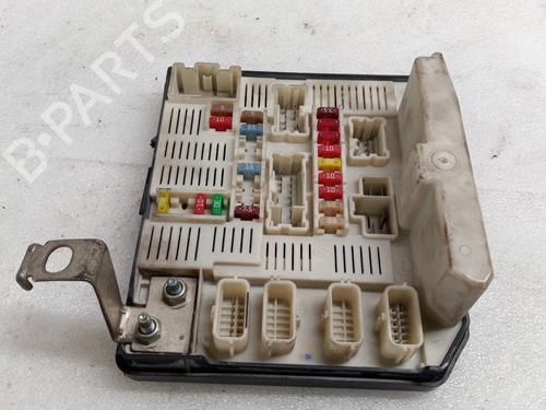 Used Fuse box RENAULT GRAND SCÉNIC II (JM0/1_) 2.0 dCi (JM1K) (150 hp) 25818808