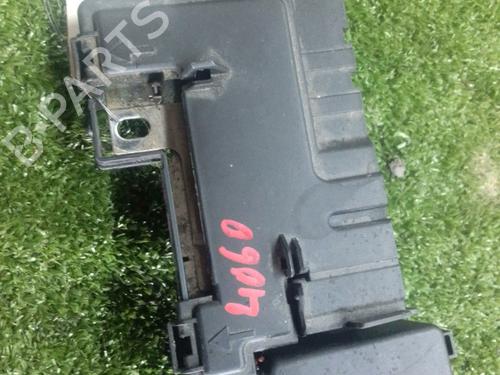 Fuse box SEAT IBIZA IV (6J5, 6P1)  | BP8326676E1