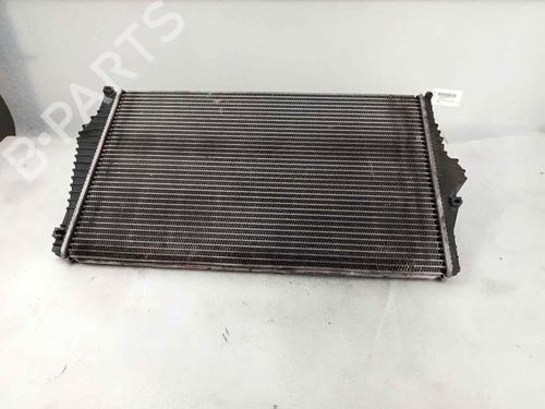 Used Water radiator VOLVO XC90 I (275) D5 AWD (185 hp) 17331034
