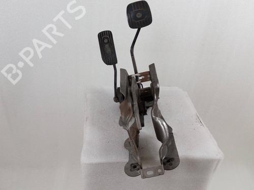 Used Pedal NISSAN NV200 Van [2010-2026]  18875727