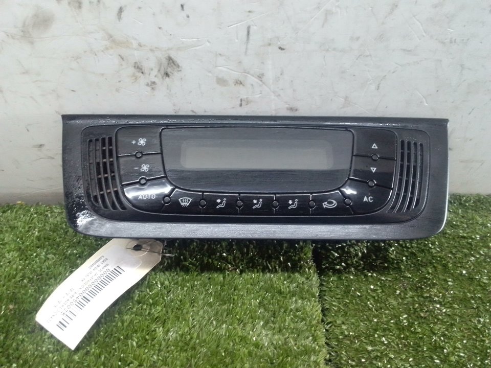 Climate control SEAT IV (6J5, 6P1) 8326674 BParts
