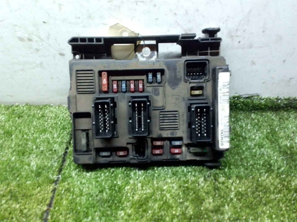 Fuse box PEUGEOT 206 Hatchback (2A/C) 8256841 BParts