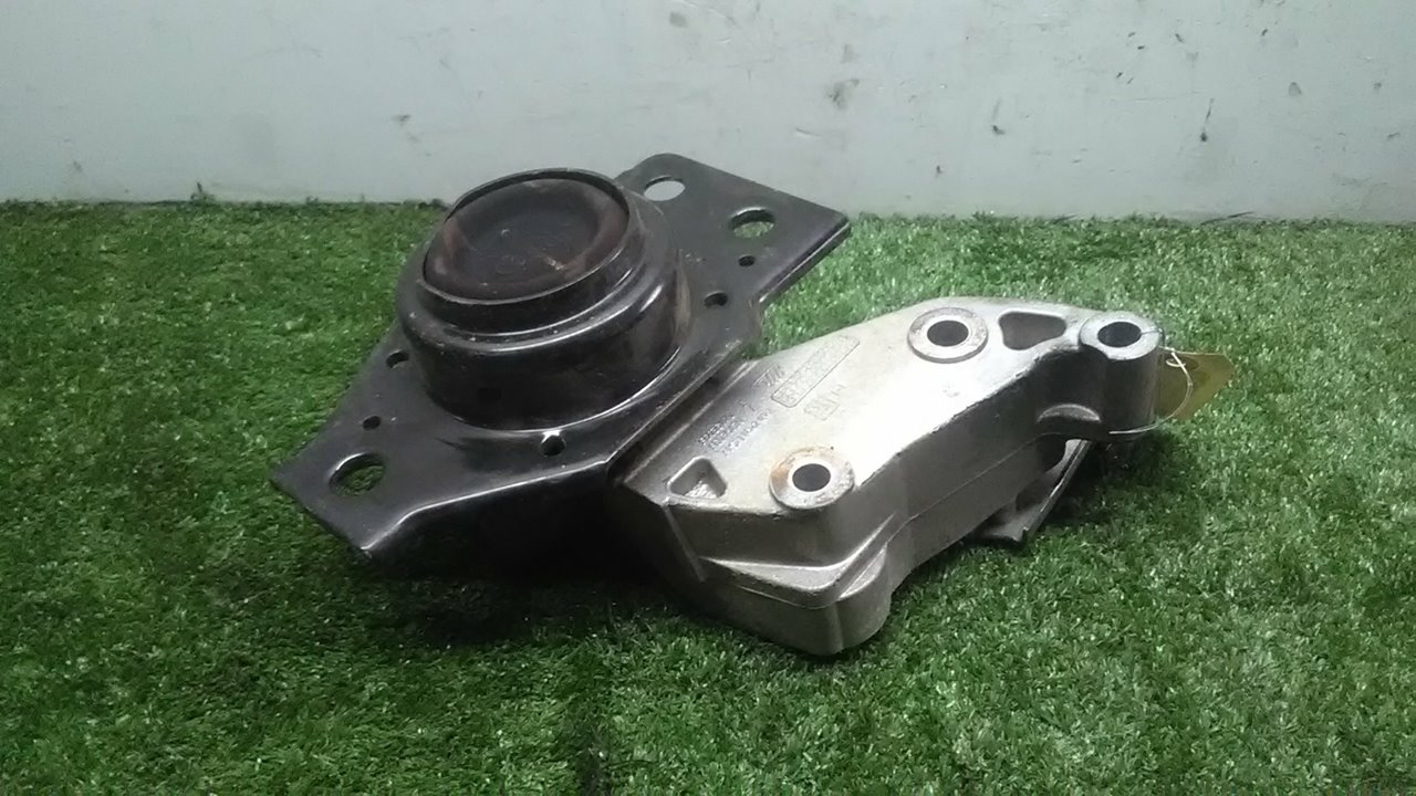 Engine mount NISSAN QASHQAI / QASHQAI +2 I (J10, NJ10, JJ10E) 2.0 dCi