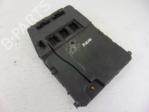 Used Fuse box RENAULT SCÉNIC II (JM0/1_) [2003-2010]  8807267