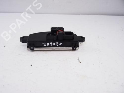 Used Heater resistor PEUGEOT 308 III (FB_, FH_, FP_, F3_, FM_) PureTech 130 (FPHNSL, FPHNST) (131 hp) 17096495