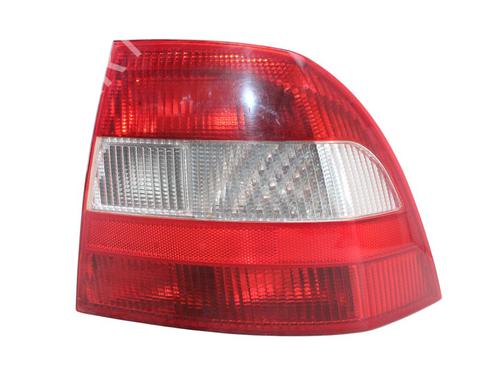 Used Right taillight OPEL VECTRA B (J96) 1.8 i 16V (F19) (115 hp) 7718564