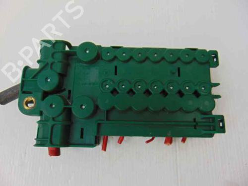 Used Fuse box BMW 5 Touring (E39) 520 i (170 hp) 7829864