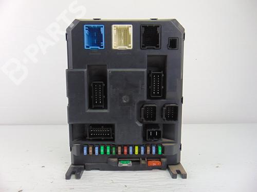 Used Fuse box Fuse box CITROËN C3 Picasso (SH_) 1.6 HDI 90 (92 hp) 8893638 8893638