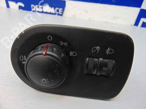 Used Headlight switch SEAT LEON (1P1) [2005-2013]  7728449