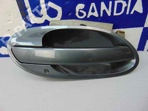 Used Rear right exterior door handle Rear right exterior door handle BMW 7 (E65, E66, E67) 730 d (218 hp) 7727624 7727624