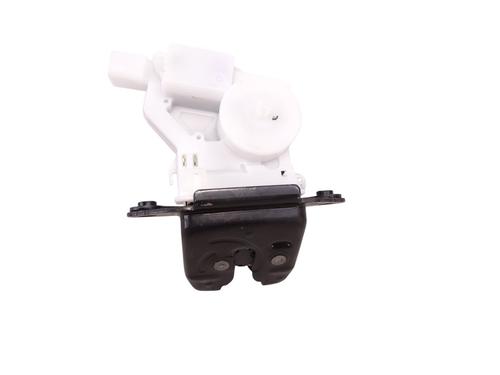 Used Tailgate lock RENAULT KADJAR (HA_, HL_) 1.3 TCe 140 (HLNB, HLN1) (140 hp) 26734250