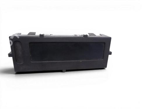 display-monitor-renault-megane-iii-hatchback-bz01_-b3_-2008-35725794 main image