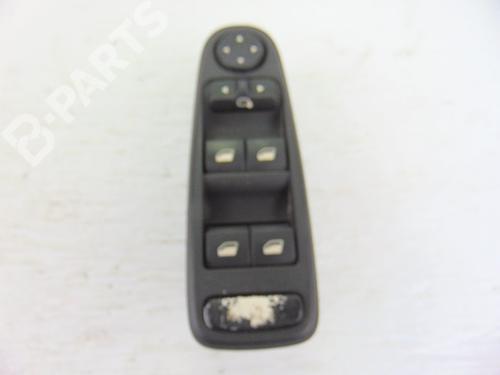 Used Left front window switch Left front window switch CITROËN C4 Picasso I MPV (UD_) 2.0 HDi 150 (150 hp) 8499377 8499377