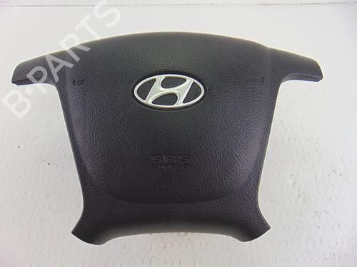 Used Driver airbag HYUNDAI SONATA V (NF) 2.4 (162 hp) 10235542