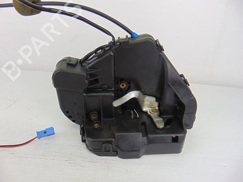 Used Rear left lock MERCEDES-BENZ CLS (C219) CLS 350 (219.357) (292 hp) 8636726
