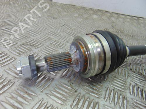 Left front driveshaft PEUGEOT 3008 II SUV (MC_, MR_, MJ_, M4_) 1.6 BlueHDi 120 | BP10136406M38 