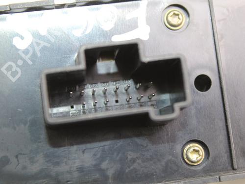Left front window switch FORD FOCUS II (DA_, HCP, DP) 2.0 TDCi | BP22231813I27 