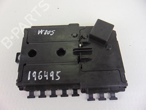 Used Fuse box MERCEDES-BENZ C-CLASS (W205) C 300 BlueTEC Hybrid / h (205.012) (231 hp) 9731940