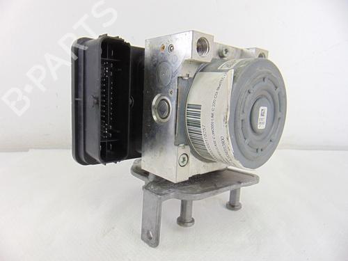 ABS Bremseaggregat MERCEDES-BENZ C-CLASS (W205) C 220 BlueTEC / d (205.002, 205.004) (170 hp) 7725302