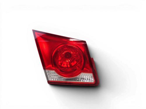 left-tailgate-light-chevrolet-cruze-j300-2009-35929885 main image
