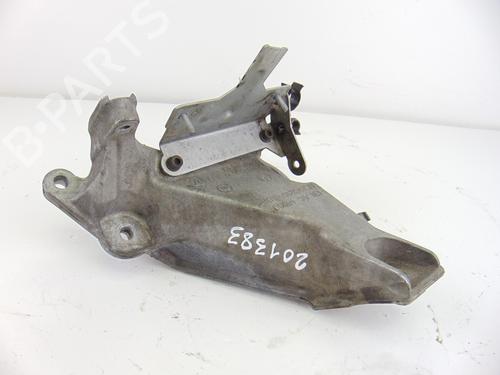 Used Engine mount BMW 1 (E87) 120 d (163 hp) 10909366