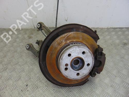 Used Left rear steering knuckle MERCEDES-BENZ C-CLASS (W204) C 180 Kompressor (204.046) (156 hp) 11351007