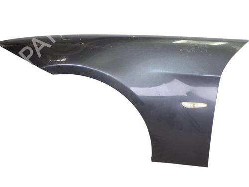 Używane Błotnik przedni lewy BMW 3 (E90) 318 d (122 hp) 29972096