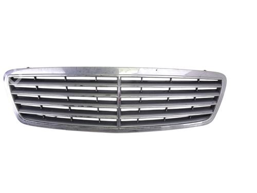 grille-mercedes-benz-c-class-w203-2000-2001-2002-2003-2004-2005-2006-2007-32414046 main image