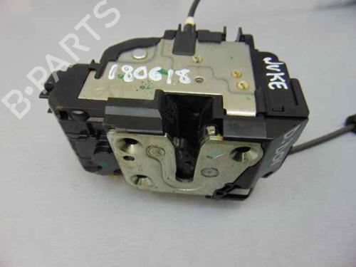 Front right lock NISSAN JUKE (F15) 1.5 dCi | BP7726618C97 