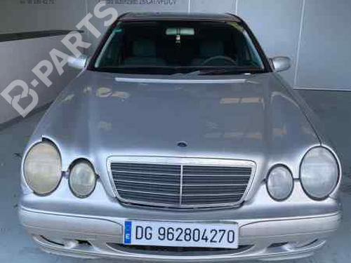 MERCEDES-BENZ E-CLASS (W210)  E 200 Kompressor (210.048)  899677